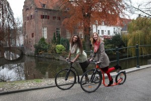 Op de step ontdek je Amersfoort het best. Ook in de herfst is Amersfoort prachtig.